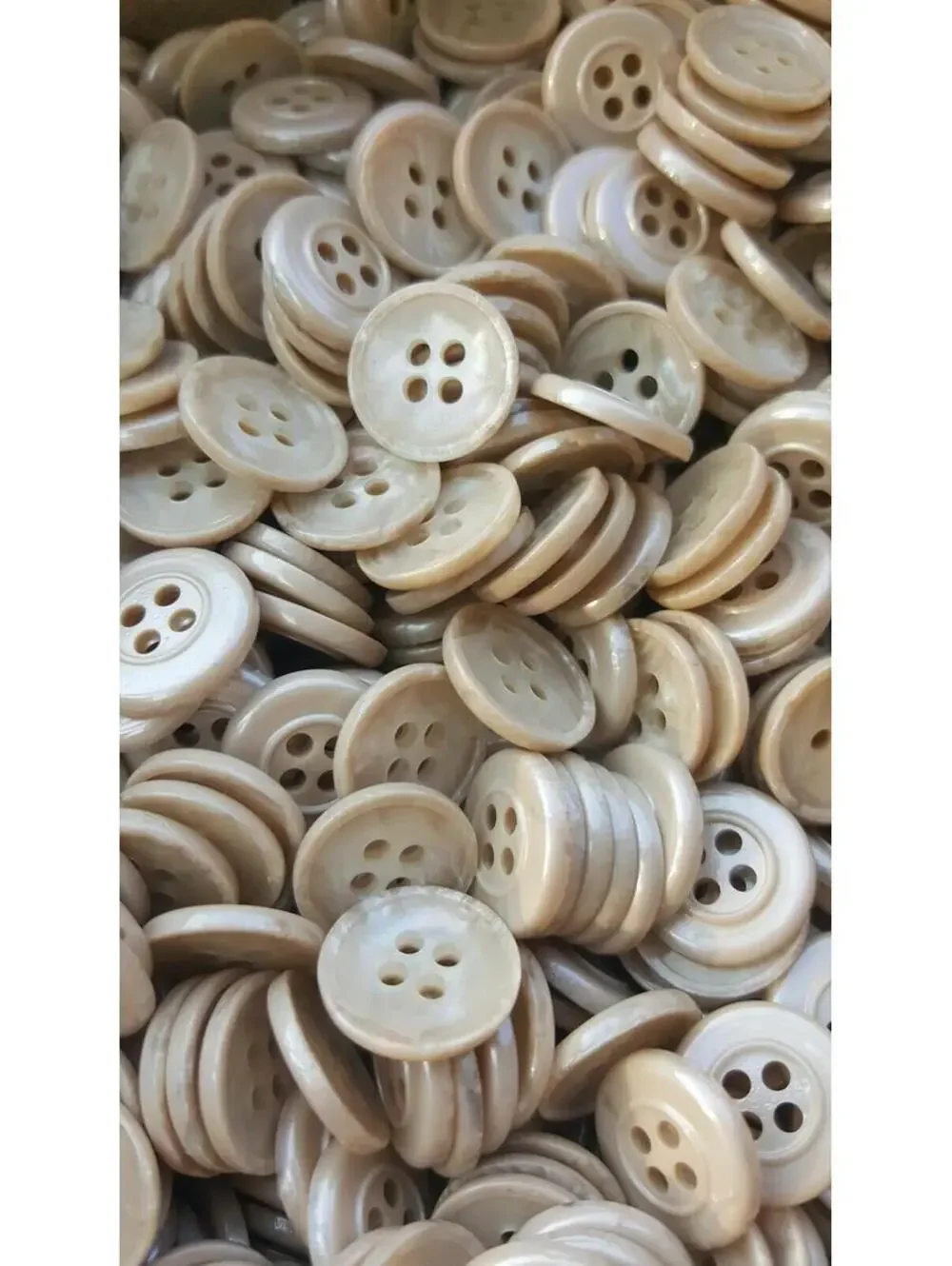 Irridescent Tan Buttons 15mm, 4 Hole Sewing/Crafts Buttons - 24 Pieces (038)